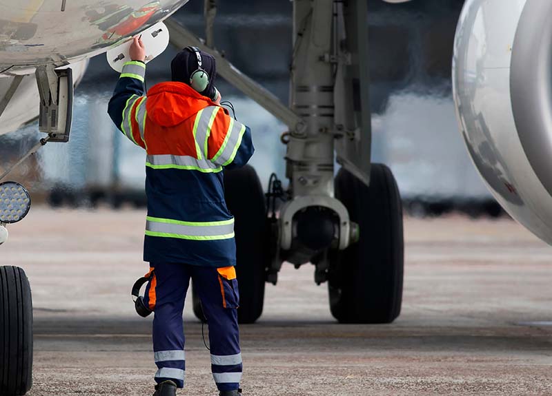 Aircraft Handling Procedures: Part 1 – Pre-Arrival & Ground Support Essentials